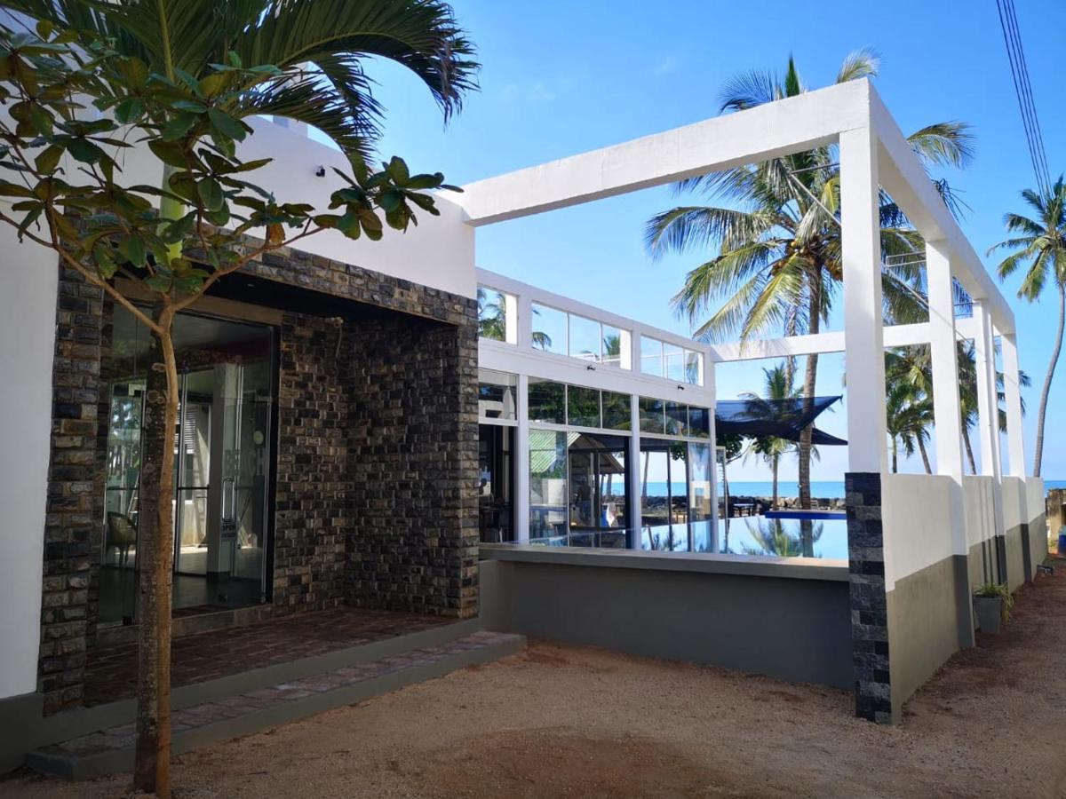 Saara Beach Hotel Marawila Kültér fotó