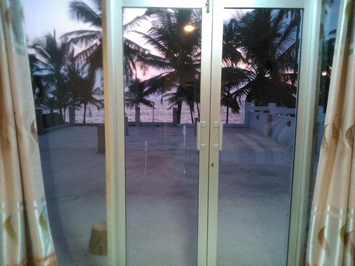 Saara Beach Hotel Marawila Kültér fotó