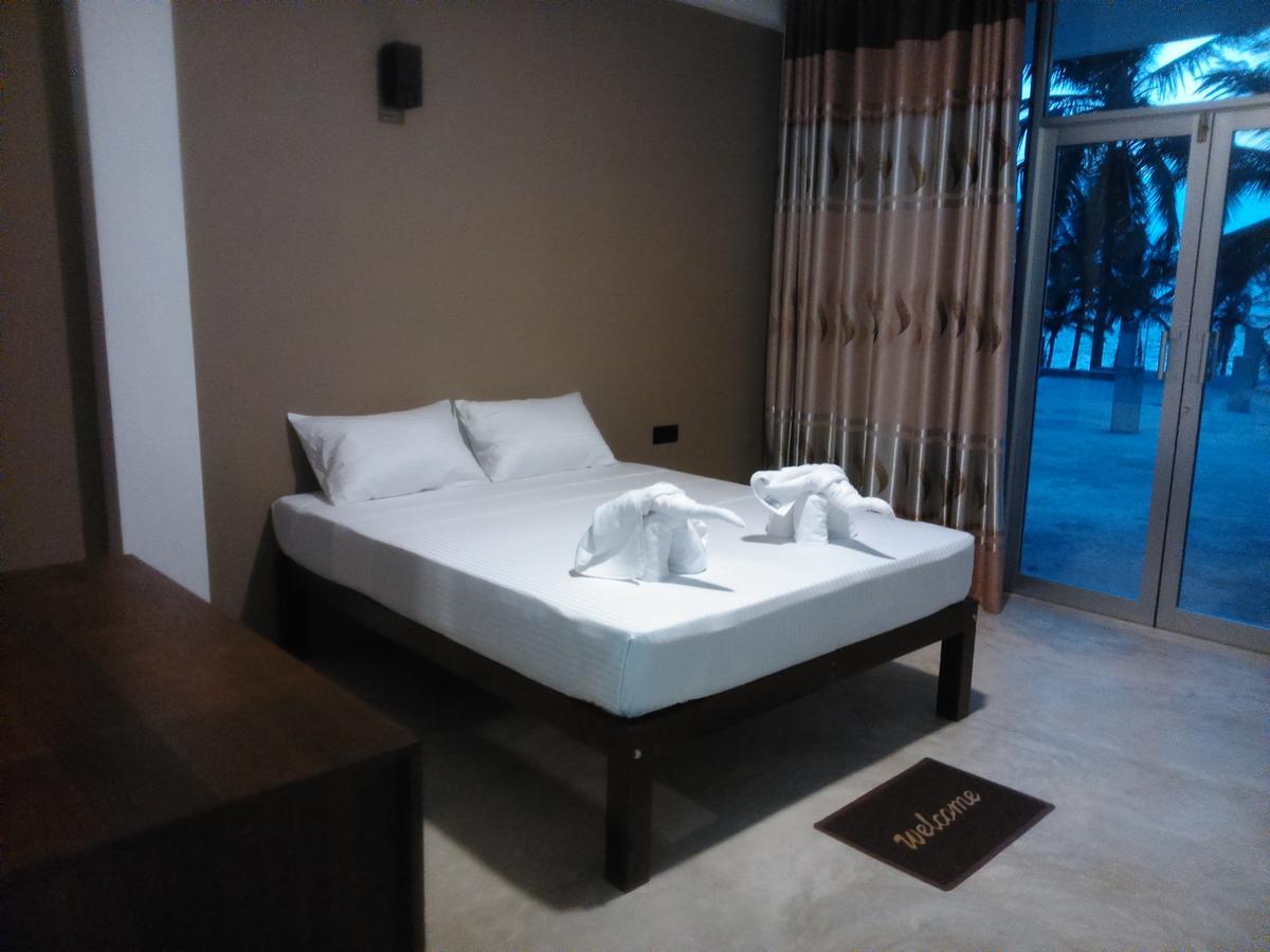 Saara Beach Hotel Marawila Kültér fotó