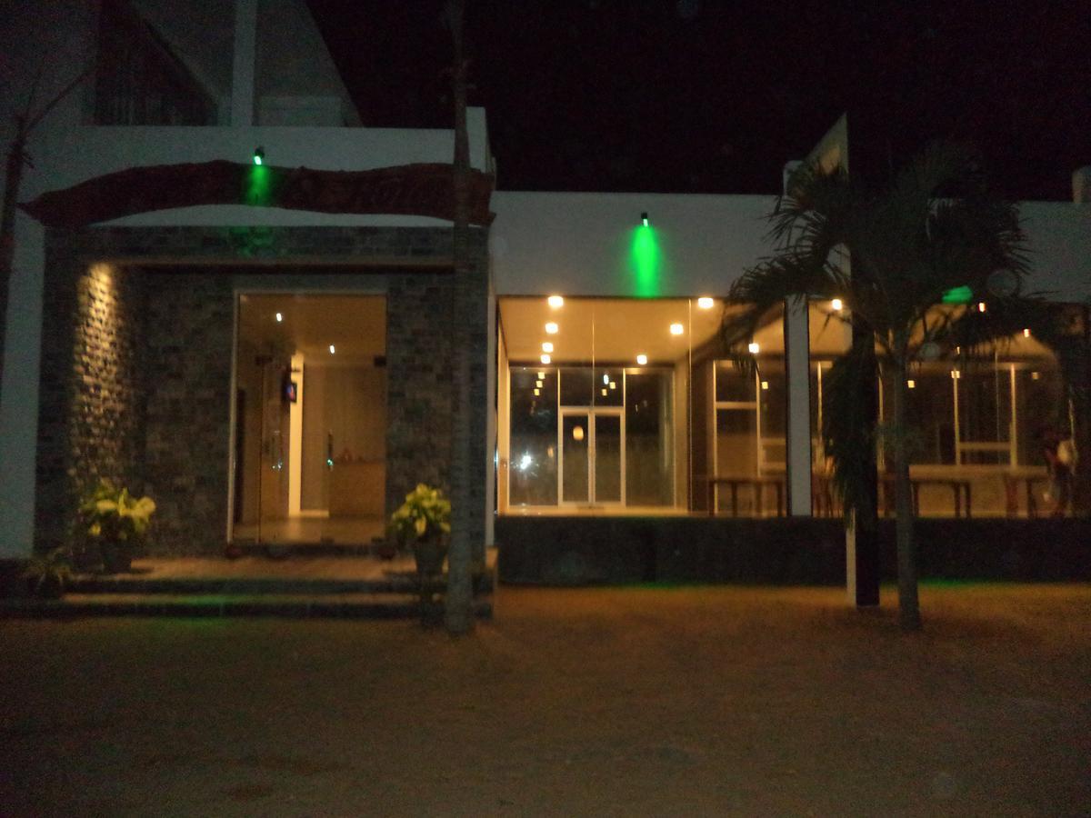 Saara Beach Hotel Marawila Kültér fotó