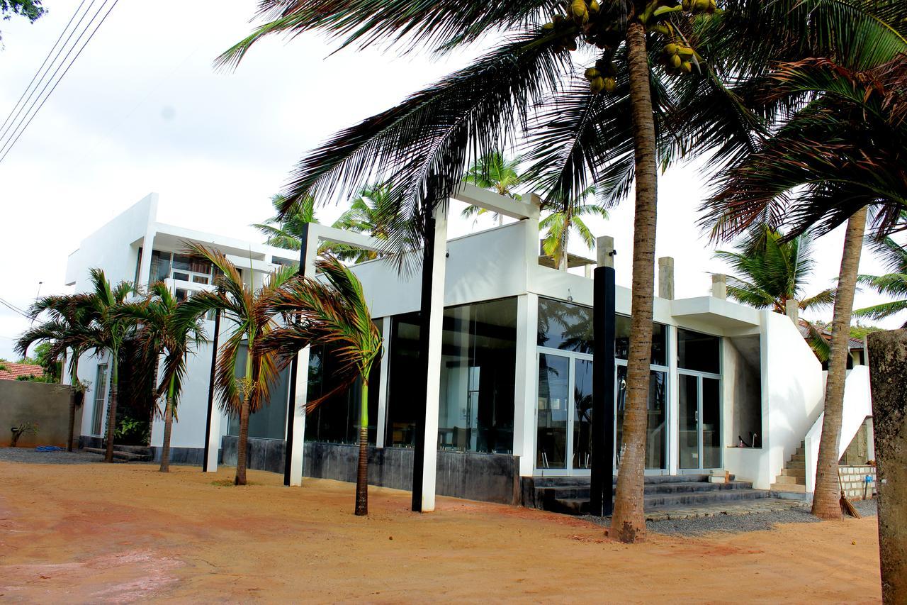 Saara Beach Hotel Marawila Kültér fotó
