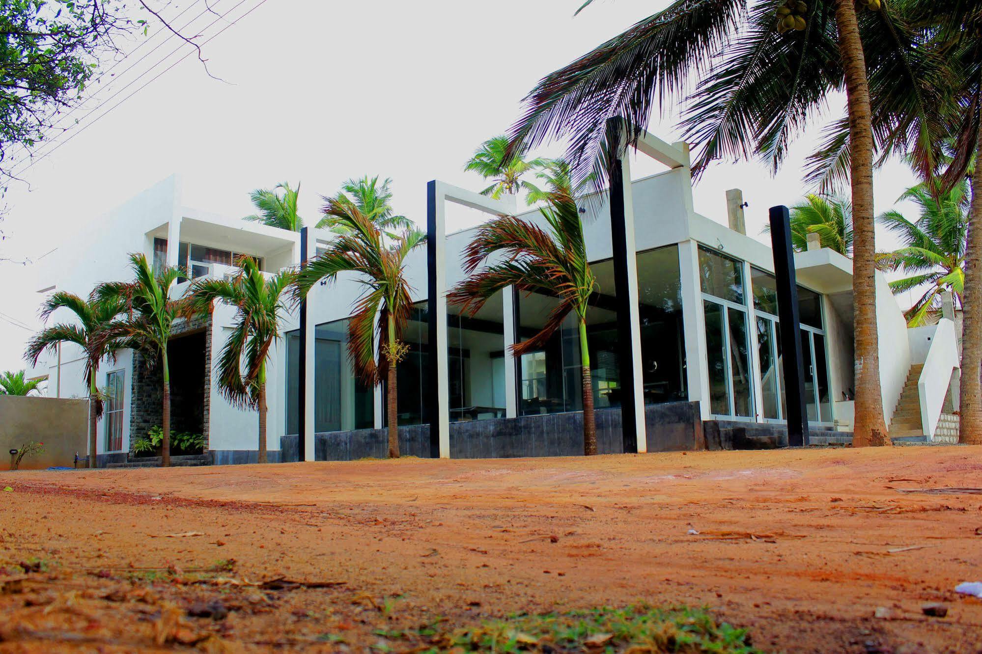 Saara Beach Hotel Marawila Kültér fotó