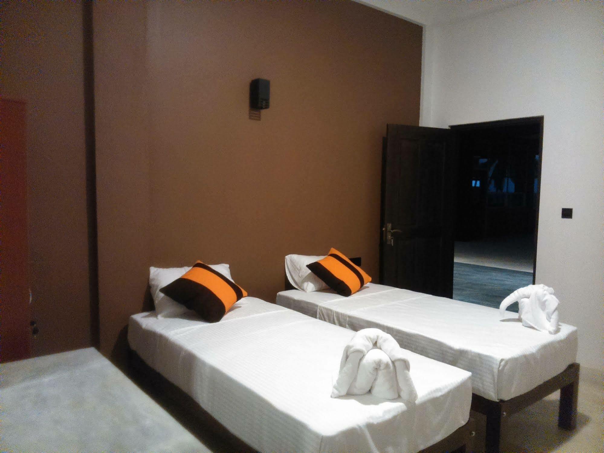 Saara Beach Hotel Marawila Kültér fotó